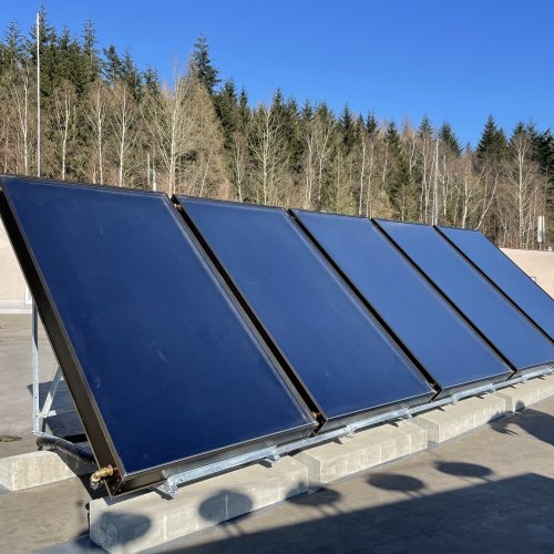 Solární systém pro ohřev teplé vody (Báňská záchranná služba - Odolov)