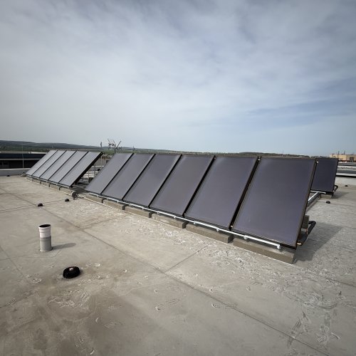 22 solárních kolektorů Suntime pro bytový dům V Chrudimi