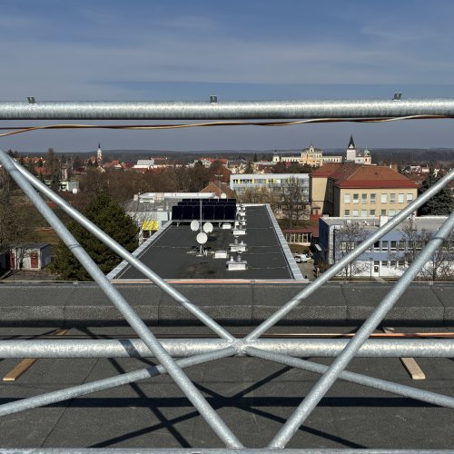 Solární systém pro ohřev vody v bytovém domě v Přelouči