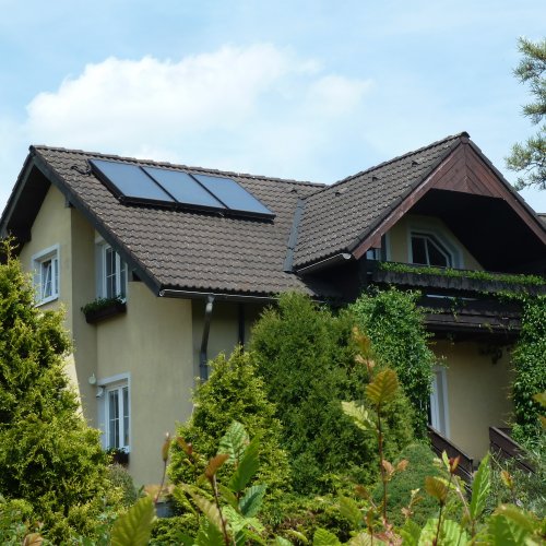 Kotel na pelety a solární systém do rodinného domu (Žďár nad Sázavou)