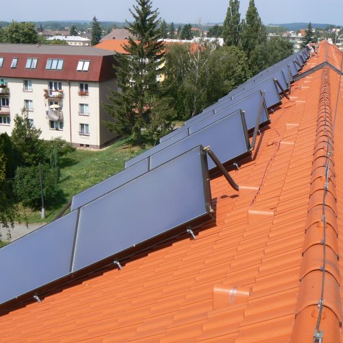 Solární systém pro bytový dům (Dobruška)