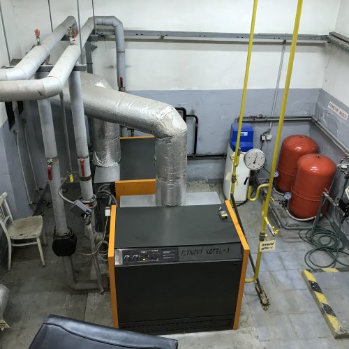 Plynový zdroj tepla pro bytový dům (Brno)